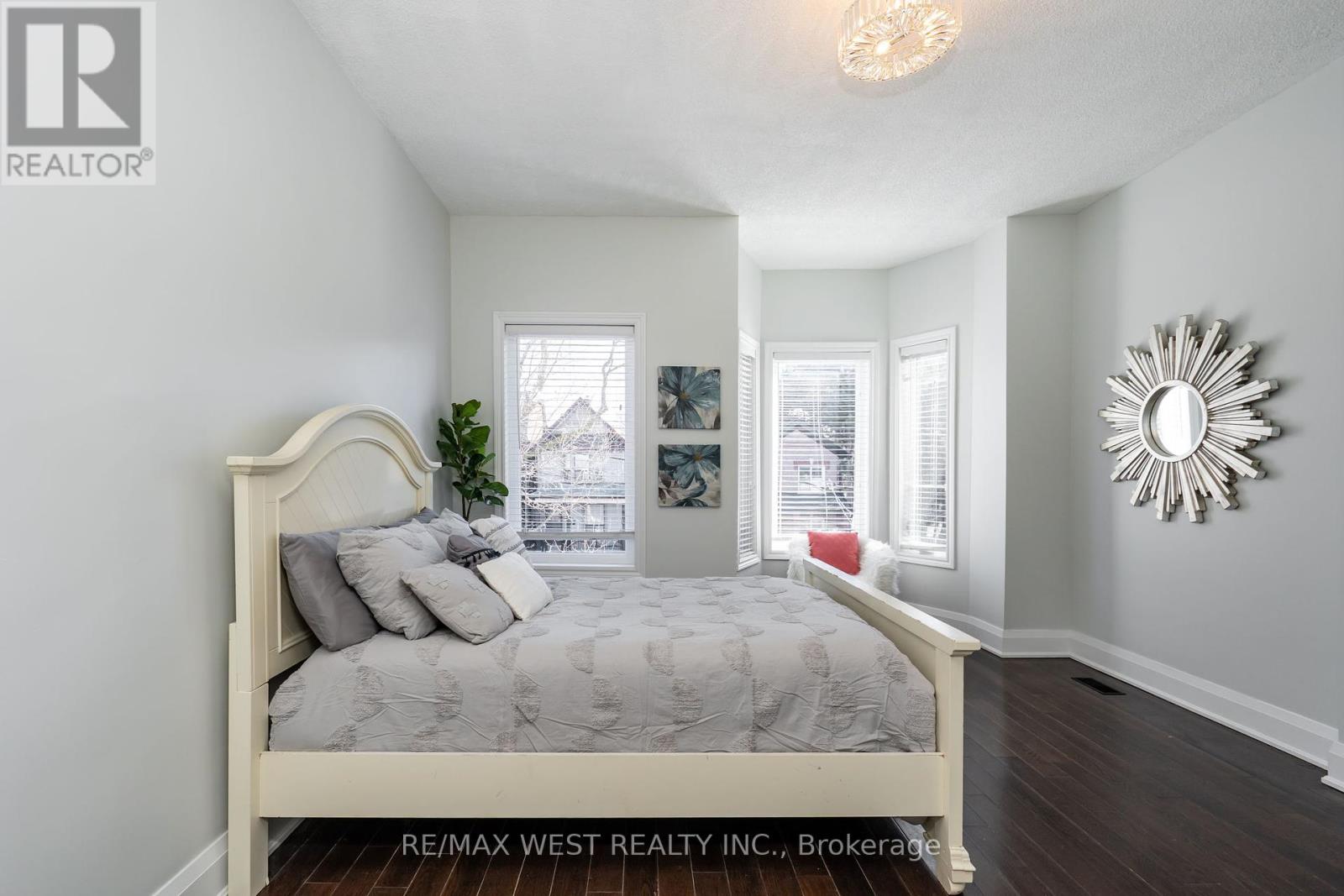 540 Dufferin Street, Toronto (Little Portugal), Ontario  M6K 2A7 - Photo 23 - C12289666