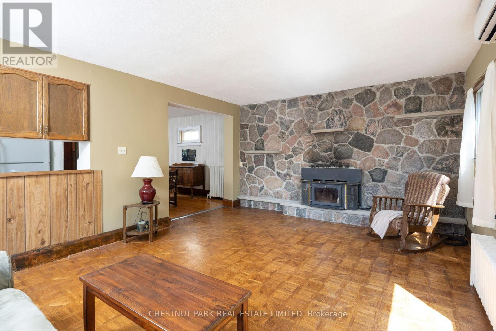 25 Maxwell Avenue, Toronto, Ontario  M5P 2B4 - Photo 17 - C12289670