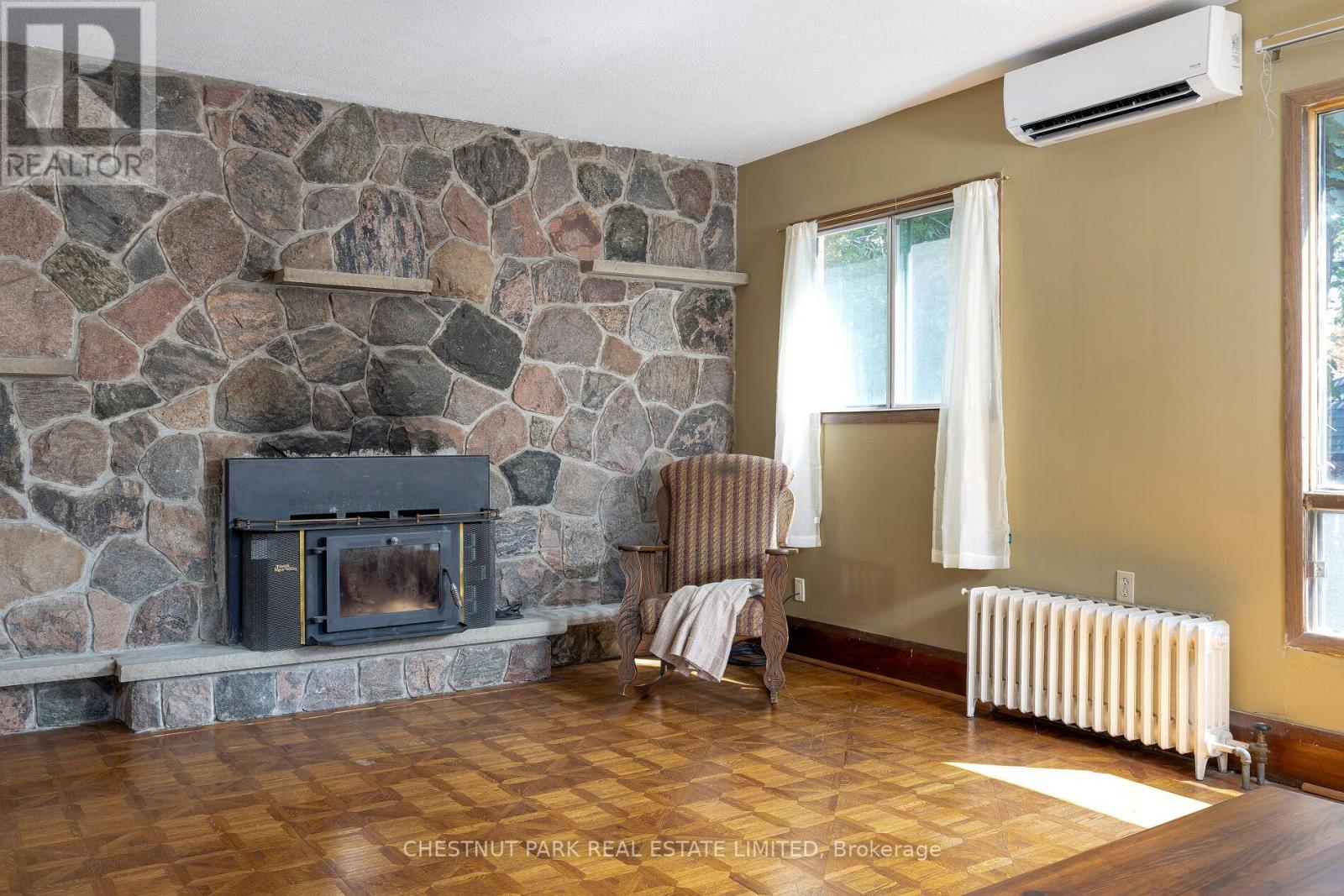 25 Maxwell Avenue, Toronto, Ontario  M5P 2B4 - Photo 18 - C12289670