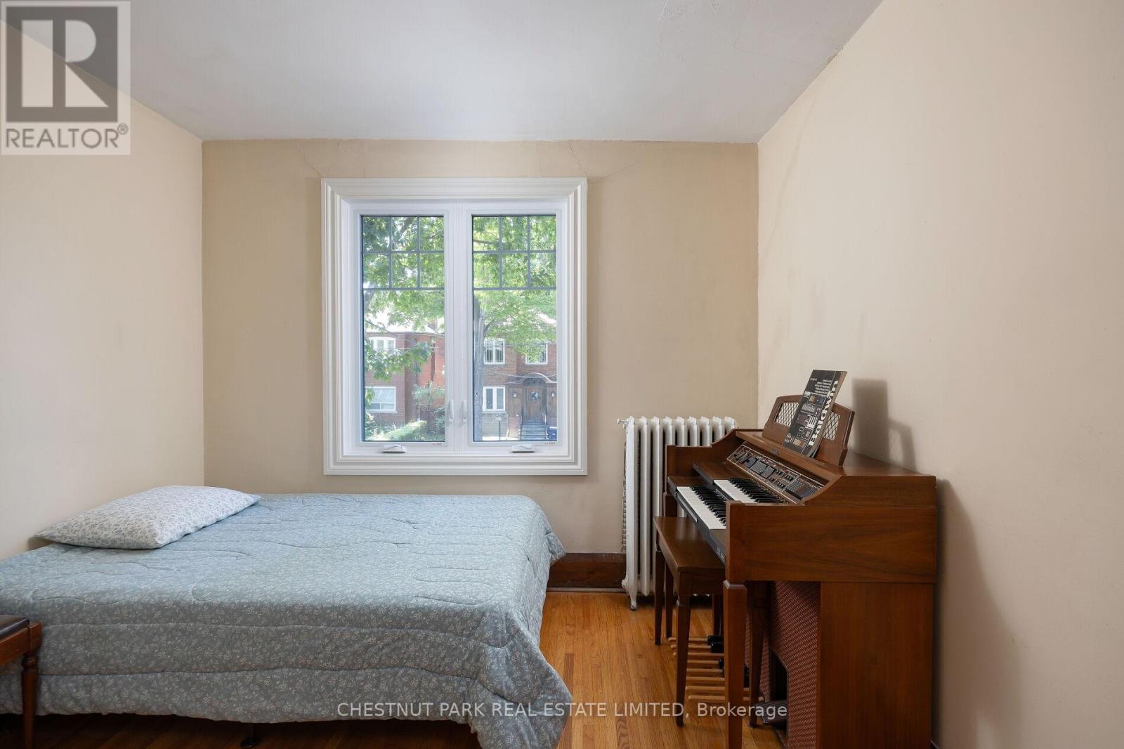 25 Maxwell Avenue, Toronto, Ontario  M5P 2B4 - Photo 26 - C12289670