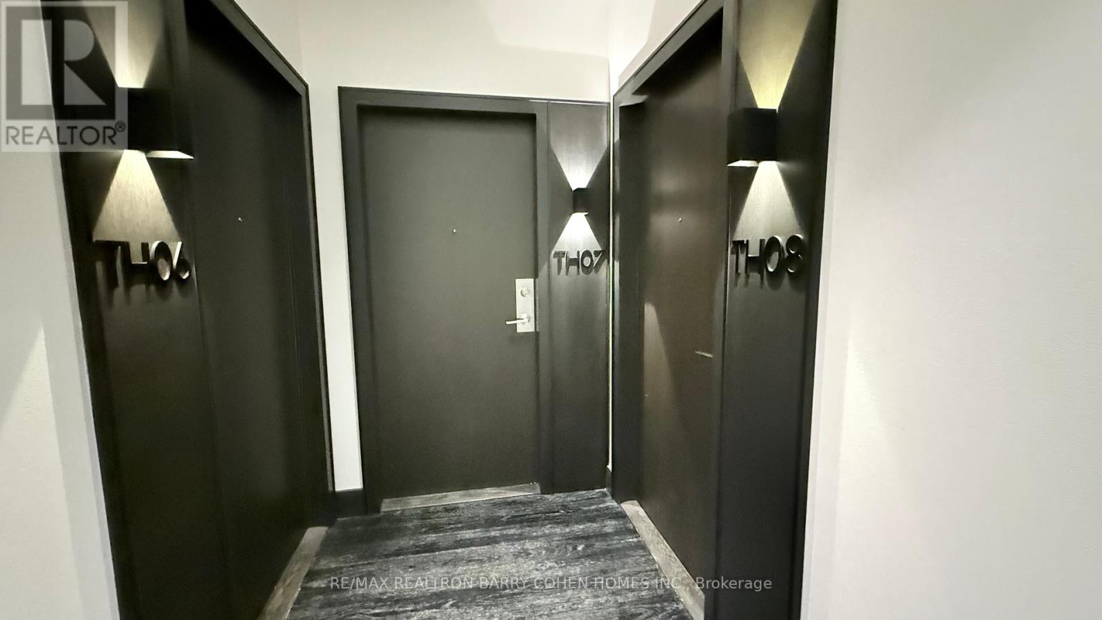 Th107 - 6 Parkwood Avenue, Toronto, Ontario  M4V 0A3 - Photo 25 - C12289676
