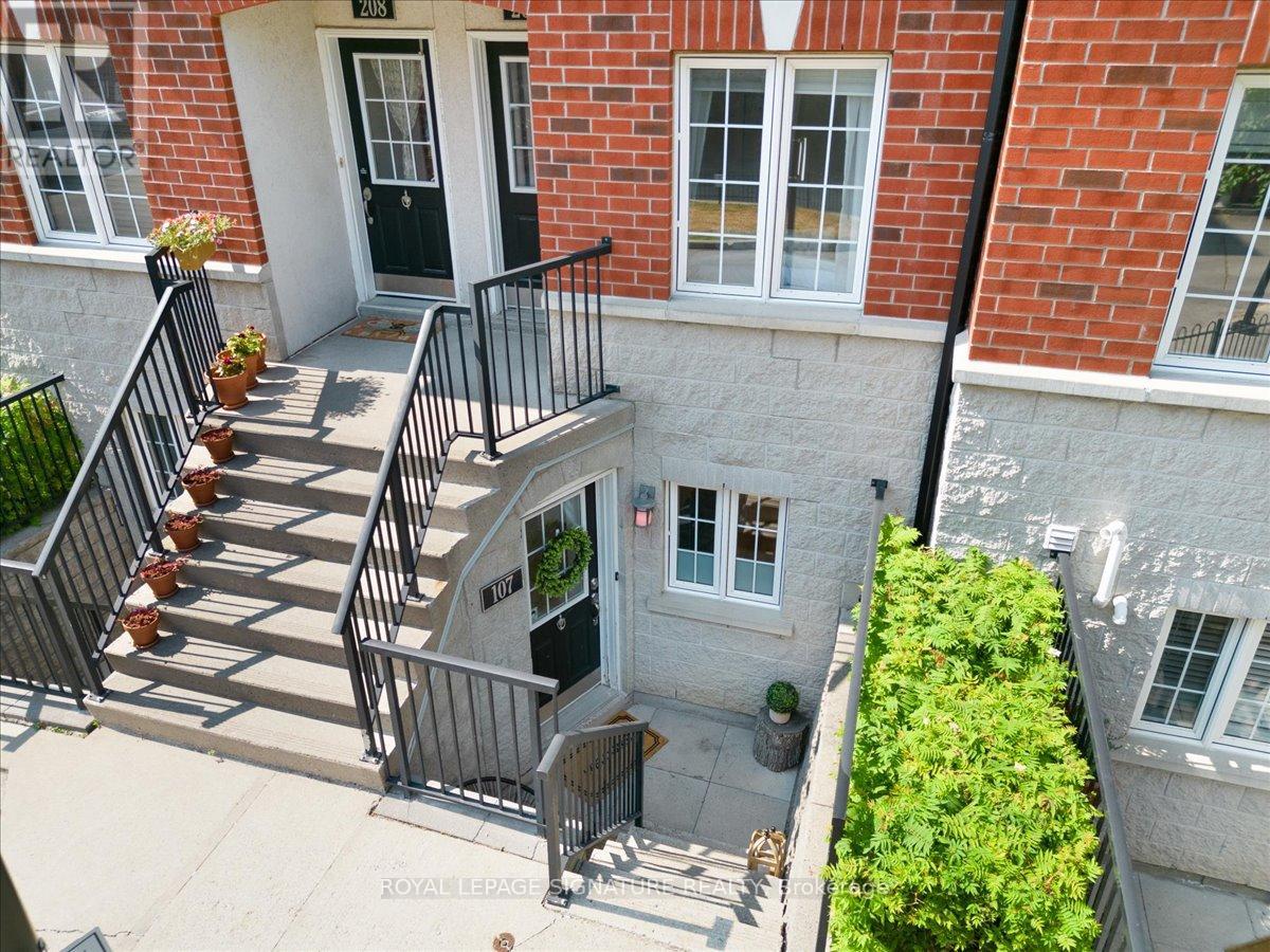 Property at 107 - 262 ST HELENS AVENUE image 2
