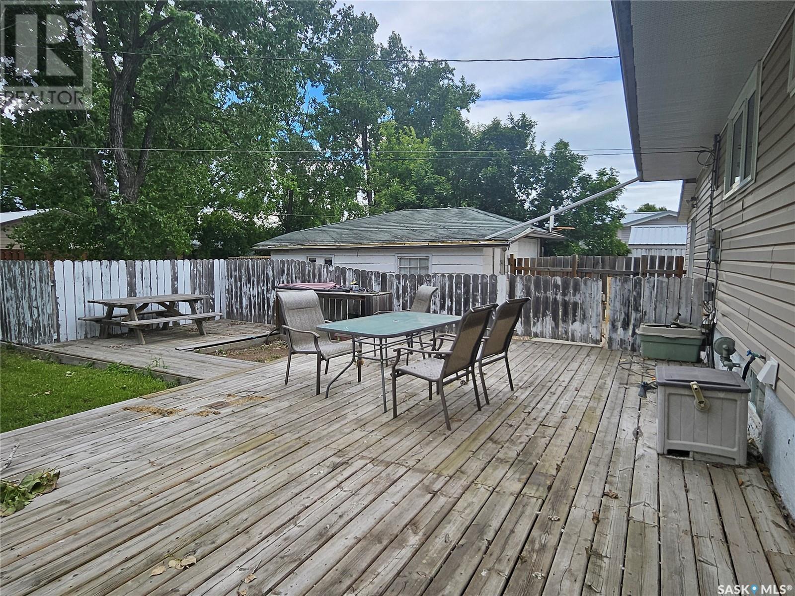 222 Aldridge Street, Bienfait, Saskatchewan  S0C 0M0 - Photo 3 - SK012845