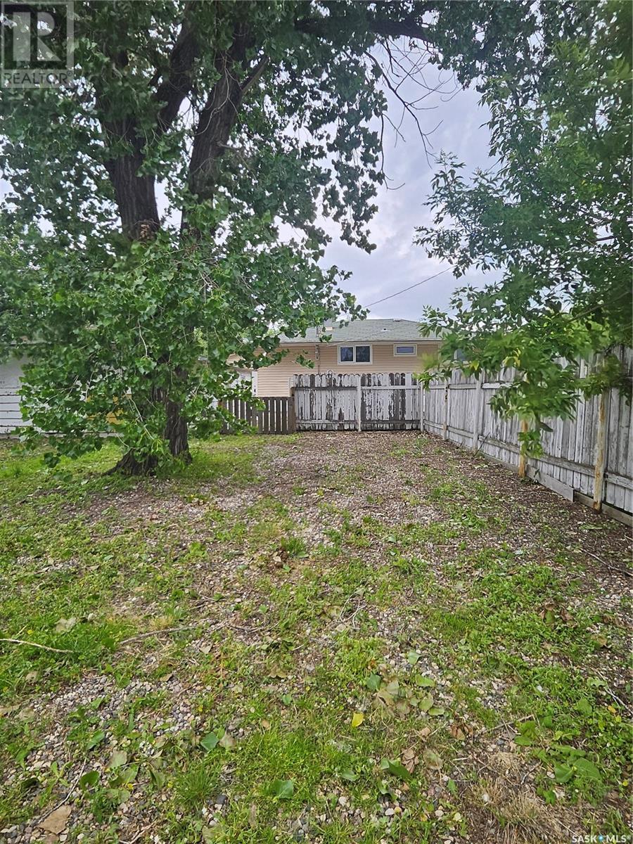 222 Aldridge Street, Bienfait, Saskatchewan  S0C 0M0 - Photo 32 - SK012845