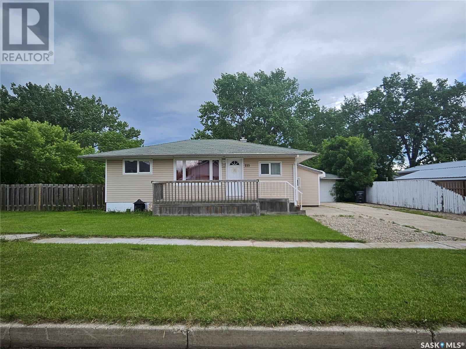 222 Aldridge Street, Bienfait, Saskatchewan  S0C 0M0 - Photo 38 - SK012845