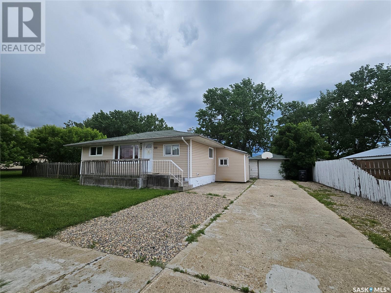 222 Aldridge Street, Bienfait, Saskatchewan  S0C 0M0 - Photo 40 - SK012845