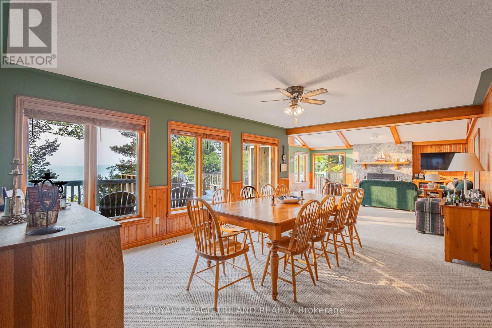 9856 Huron Place, Lambton Shores, Ontario  N0M 1T0 - Photo 19 - X12265405