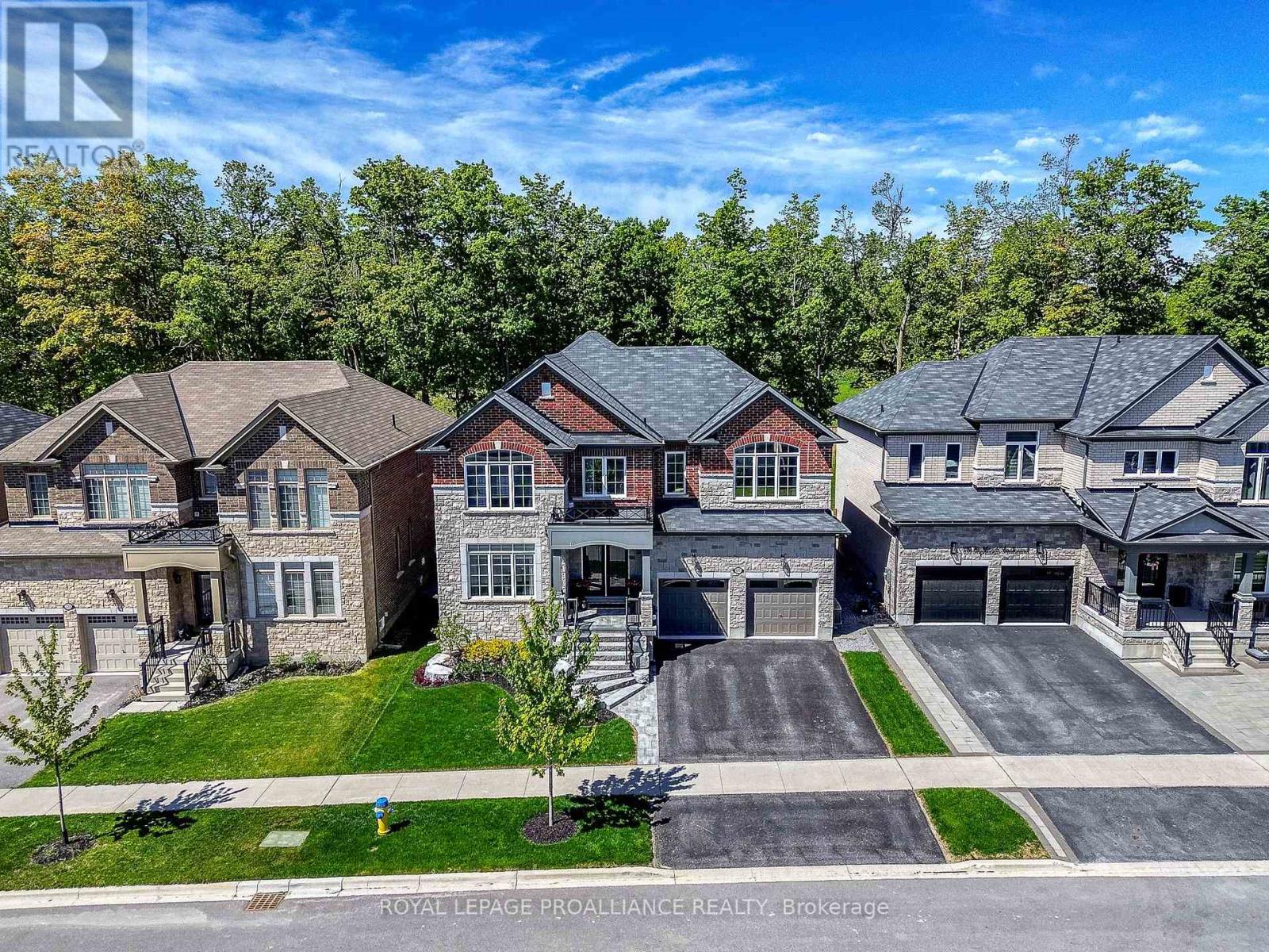 137 Highlands Boulevard, Cavan Monaghan, Ontario  L0A 1G0 - Photo 1 - X12219529