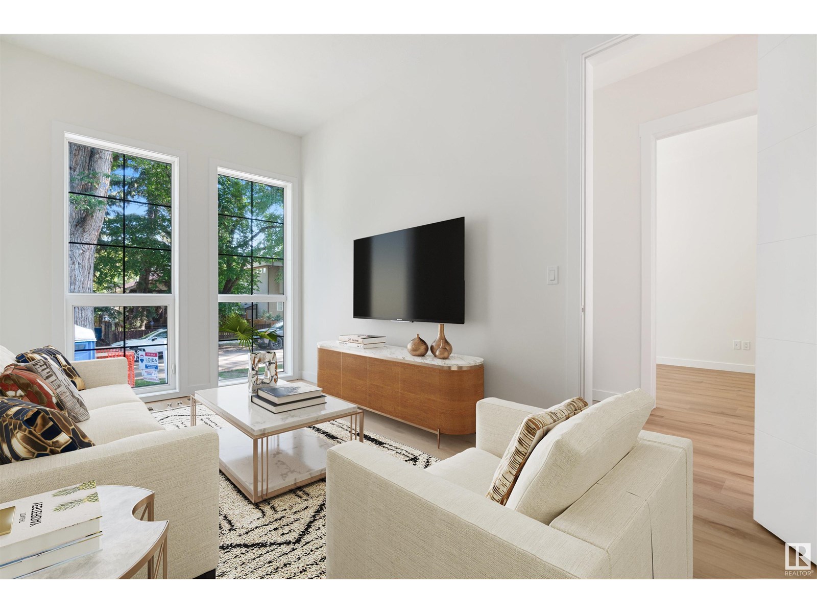 Property at 9807 90 AV NW image 4