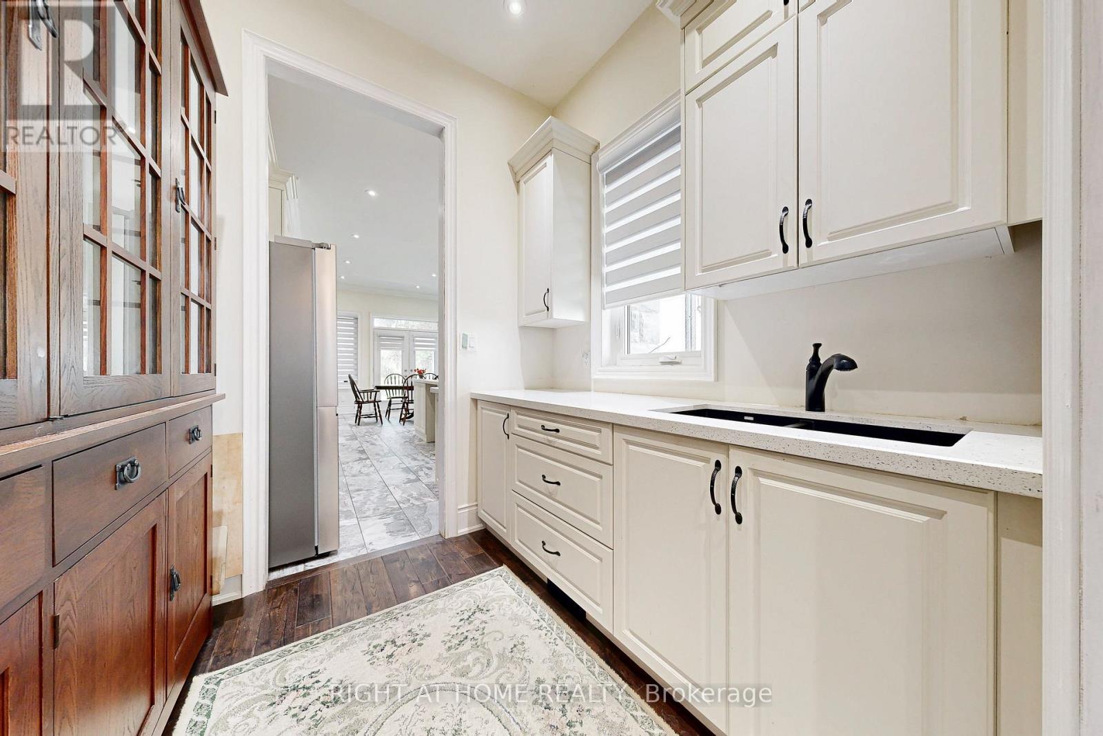 250 Church Street, Markham (Old Markham Village), Ontario  L3P 2M7 - Photo 7 - N12289732