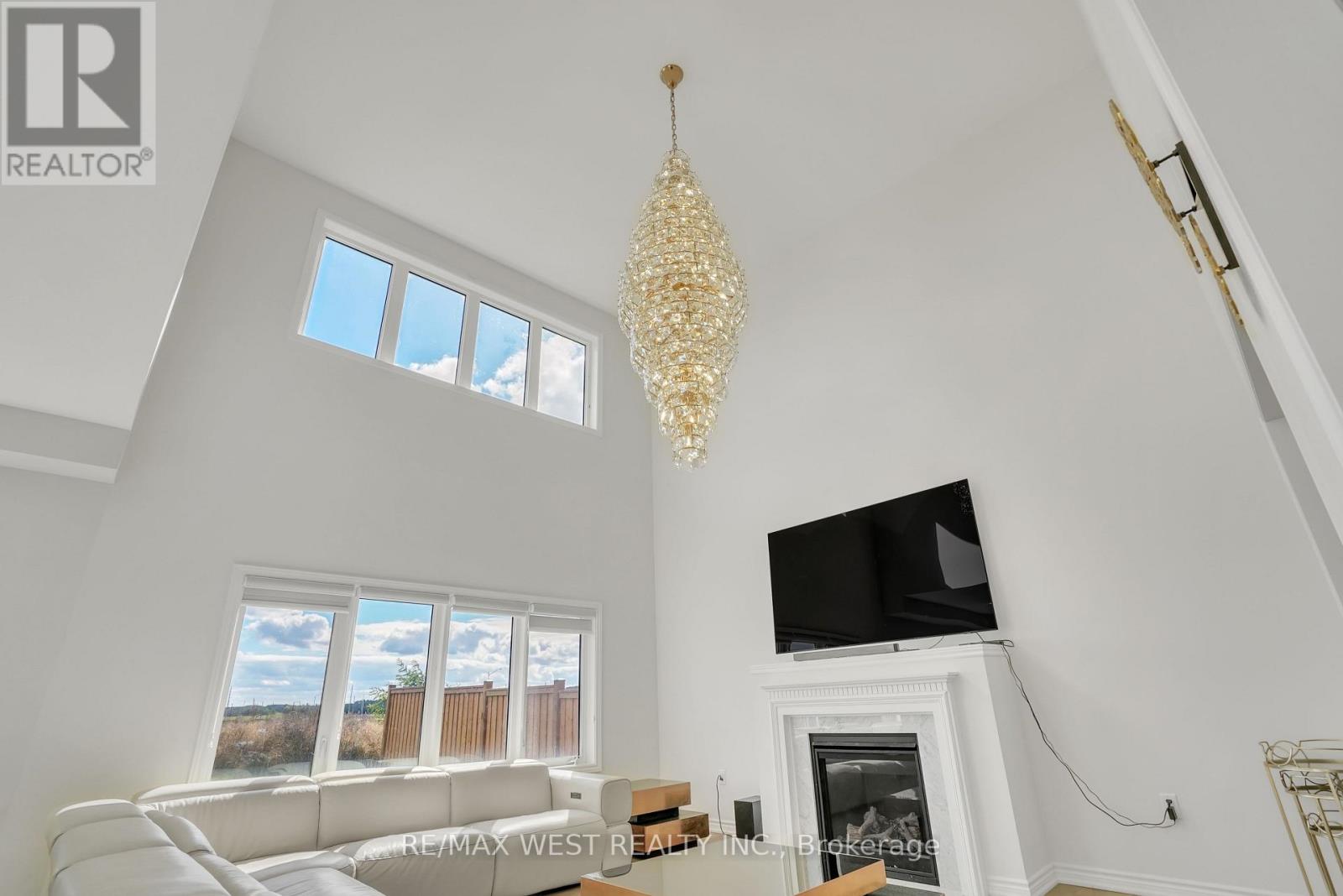 Property at 1221 CORBY WAY image 5