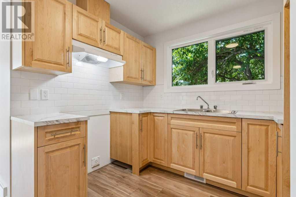Property at 152 Deerview Way SE image 3