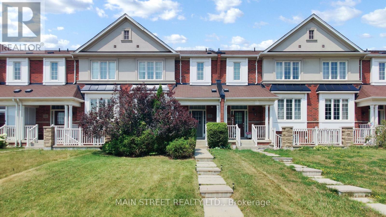 Property at 42 BELLCHASE TRAIL image 3