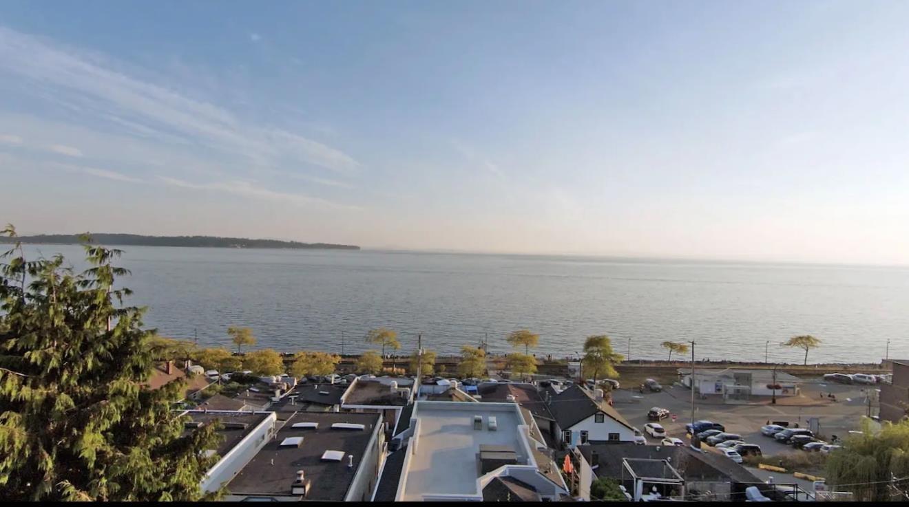 15481 VICTORIA AVENUE, white rock, British Columbia