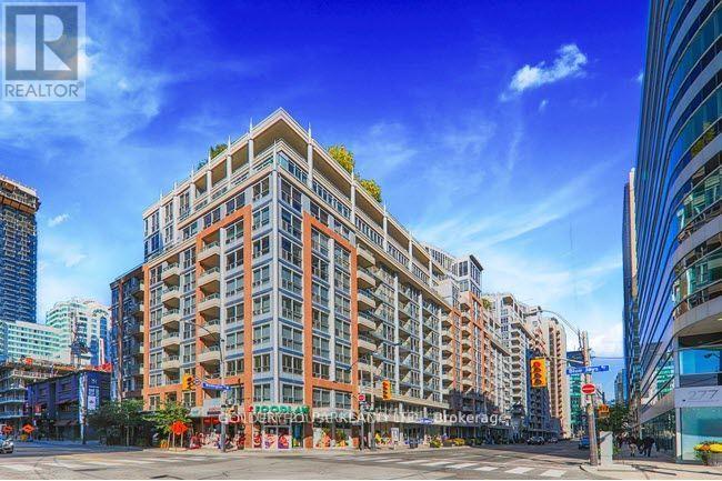 325 - 270 WELLINGTON STREET W, Toronto, Ontario