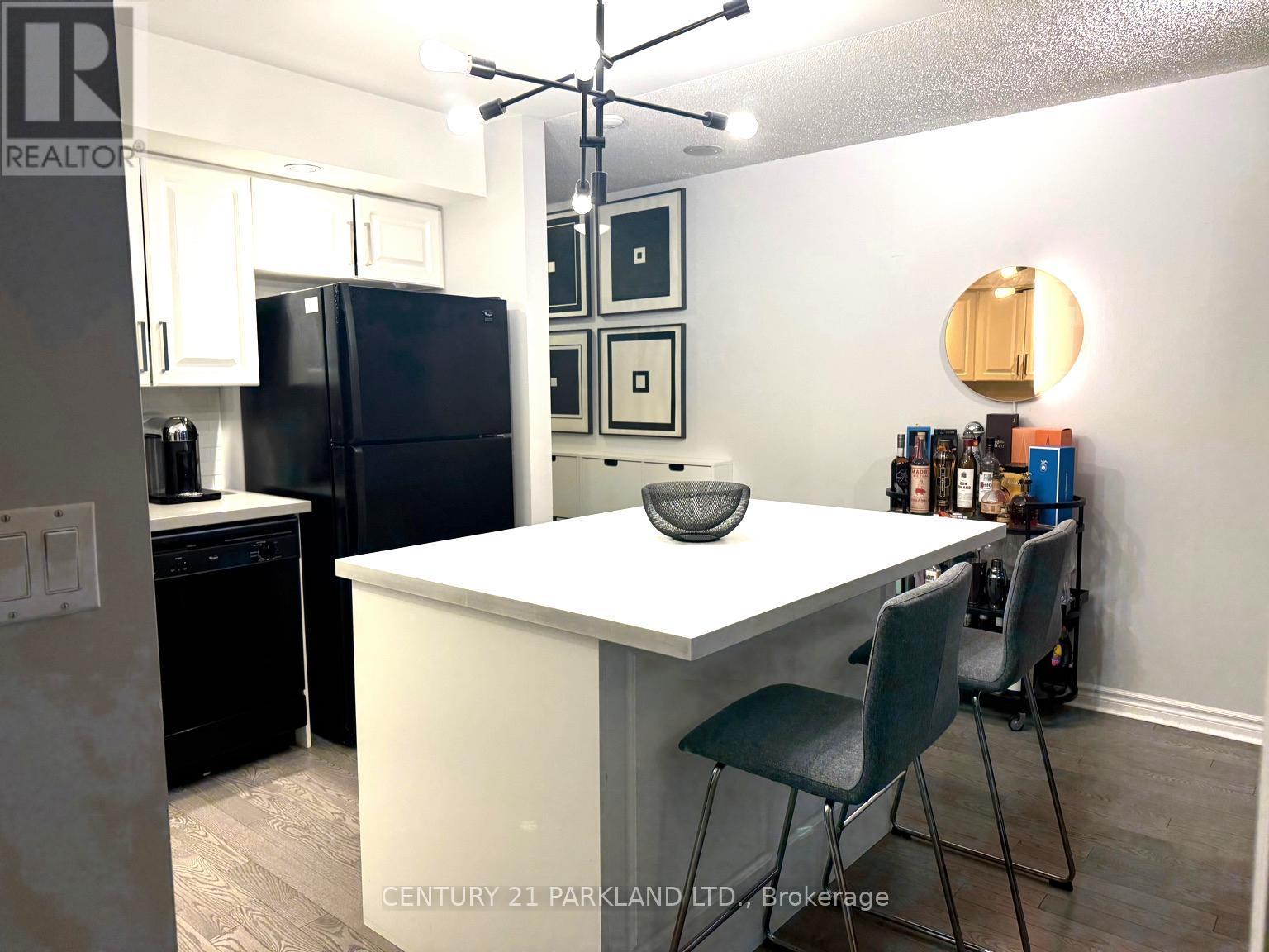 325 - 270 Wellington Street W, Toronto, Ontario  M5V 3P5 - Photo 7 - C12289770