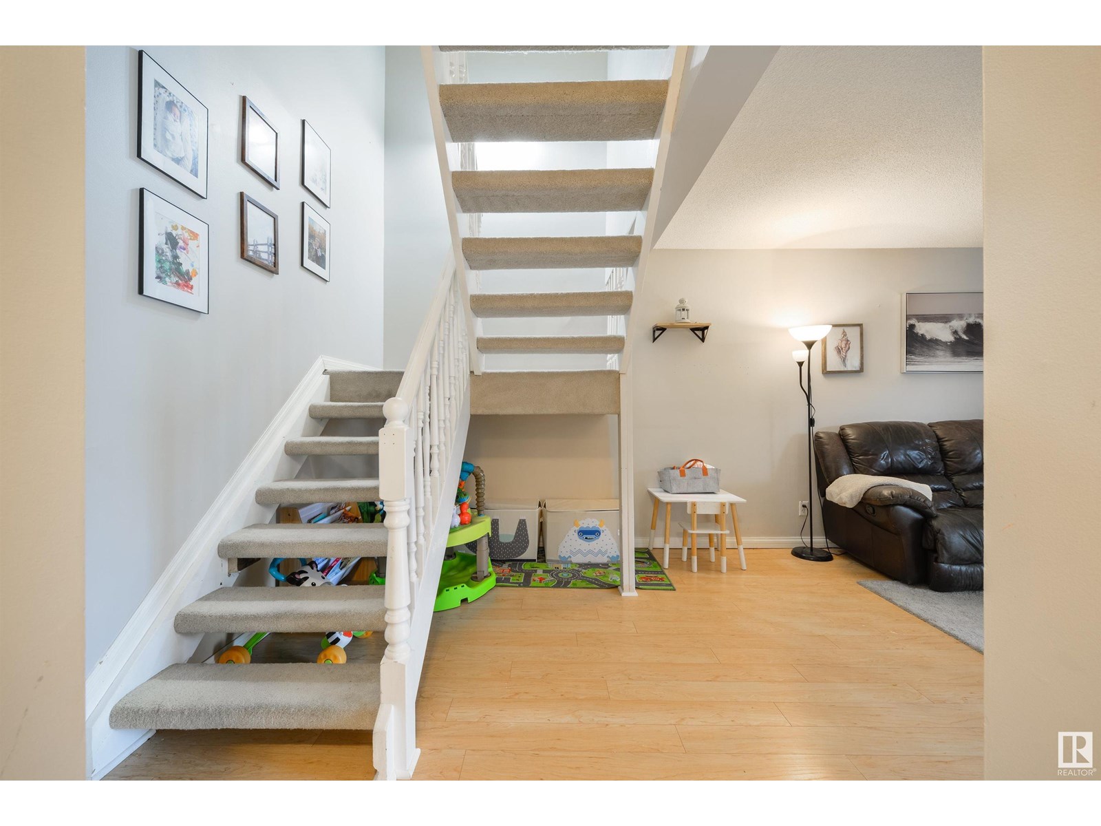 2b Meadowlark Vg Nw, Edmonton, Alberta  T5R 5X3 - Photo 17 - E4447891