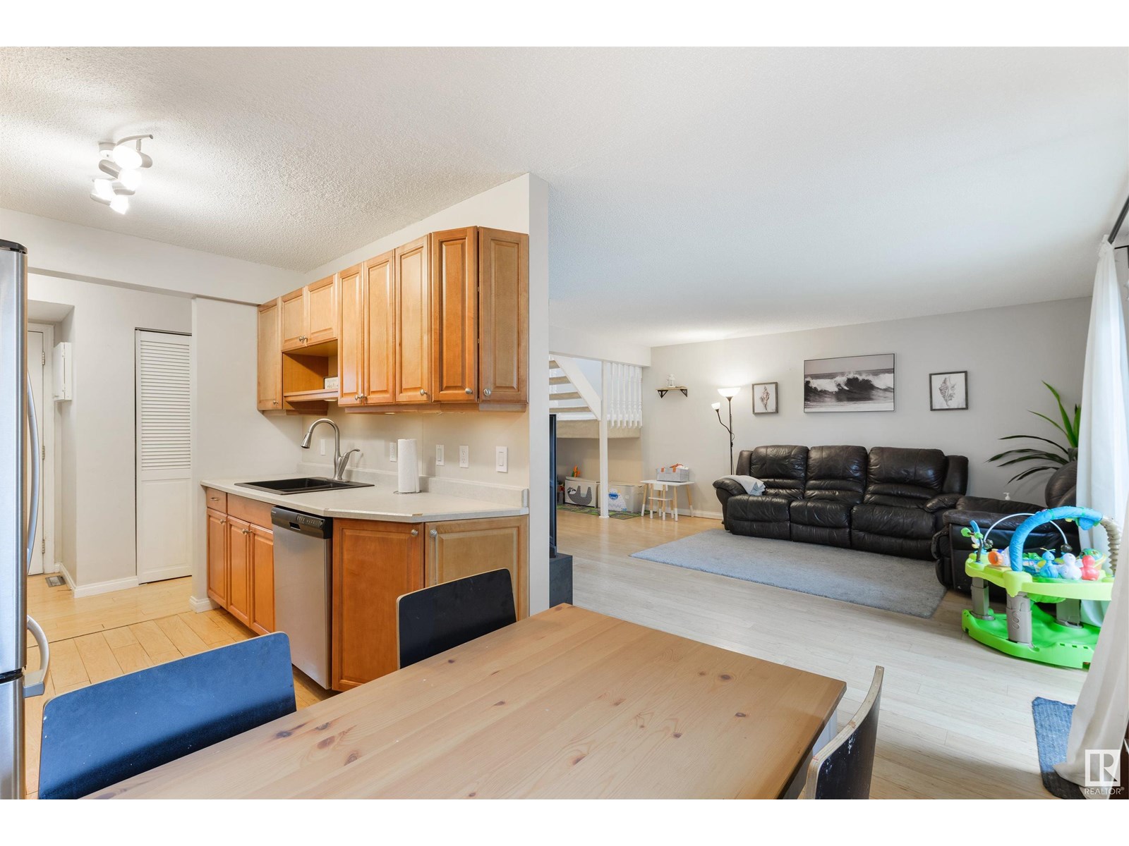 2b Meadowlark Vg Nw, Edmonton, Alberta  T5R 5X3 - Photo 10 - E4447891