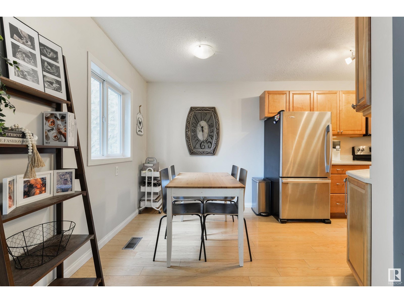 2b Meadowlark Vg Nw, Edmonton, Alberta  T5R 5X3 - Photo 9 - E4447891