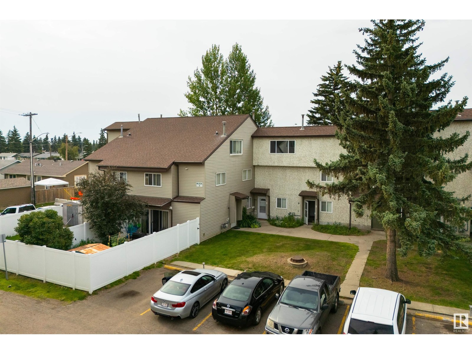 2b Meadowlark Vg Nw, Edmonton, Alberta  T5R 5X3 - Photo 32 - E4447891