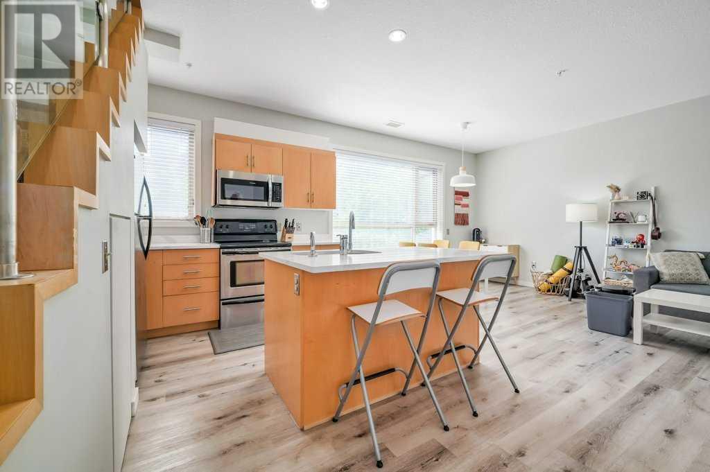 Property at 218, 116 7A Street NE image 1