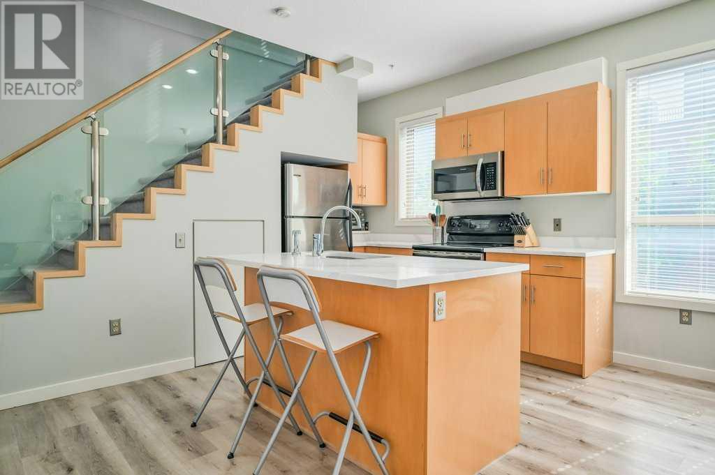 Property at 218, 116 7A Street NE image 2