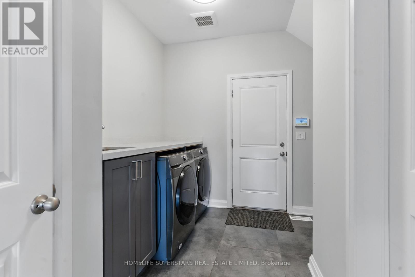 7394 Sherrilee Crescent, Niagara Falls, Ontario  L2H 3T4 - Photo 35 - X12289781