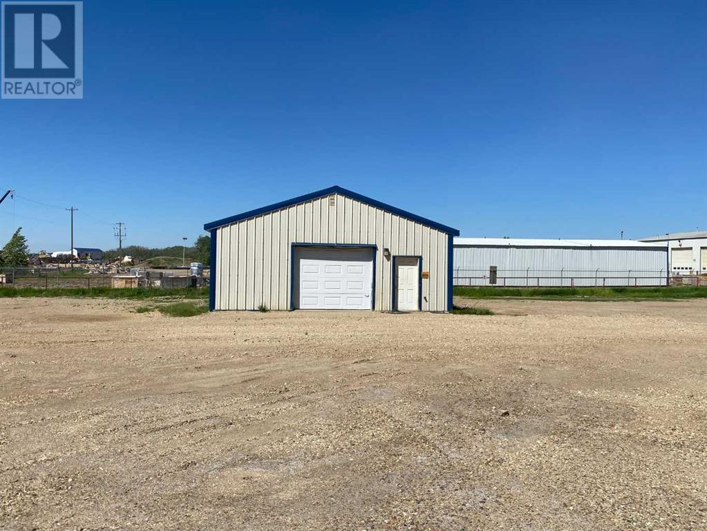 6701 & 6705 44 Avenue, Ponoka, Alberta  T4J 1J8 - Photo 10 - A2193214