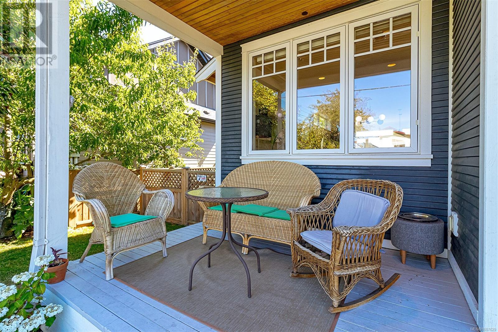 Property at 9625 Seventh St image 3