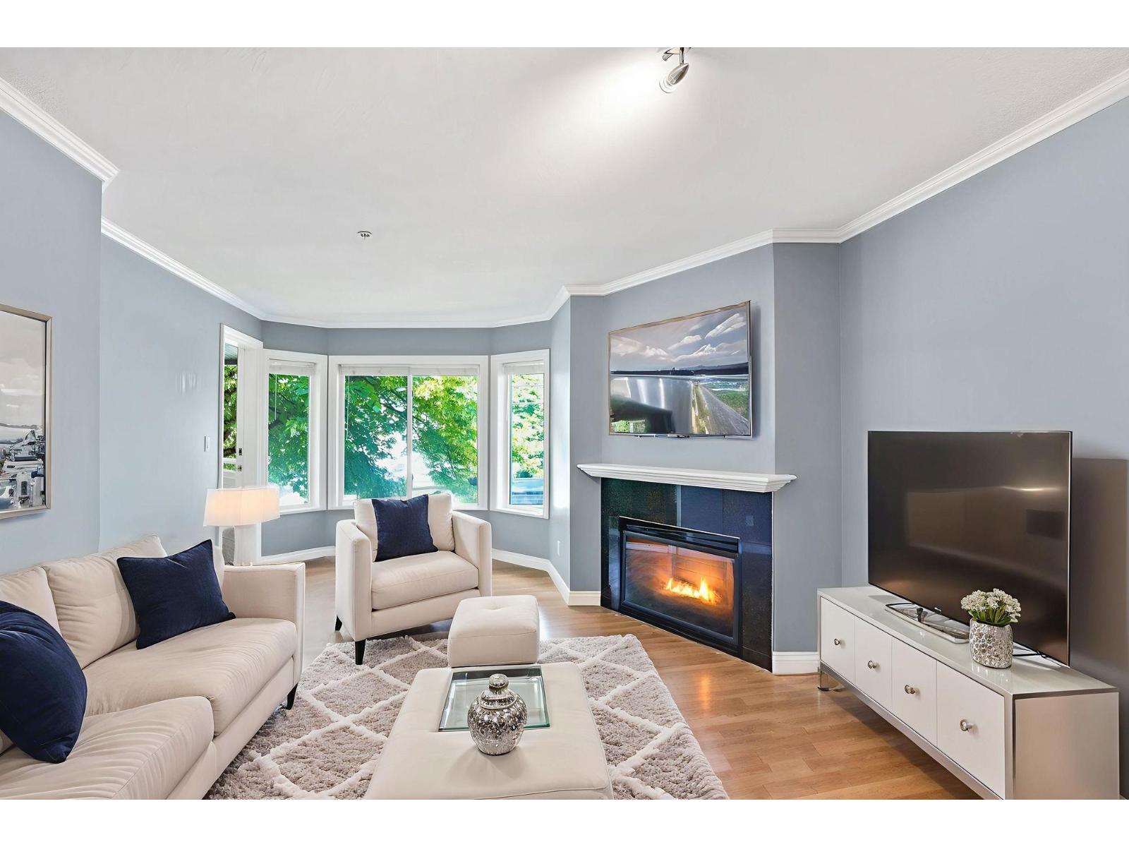 212 12110 80 Avenue, Surrey, British Columbia  V3W 0V2 - Photo 2 - R3027945