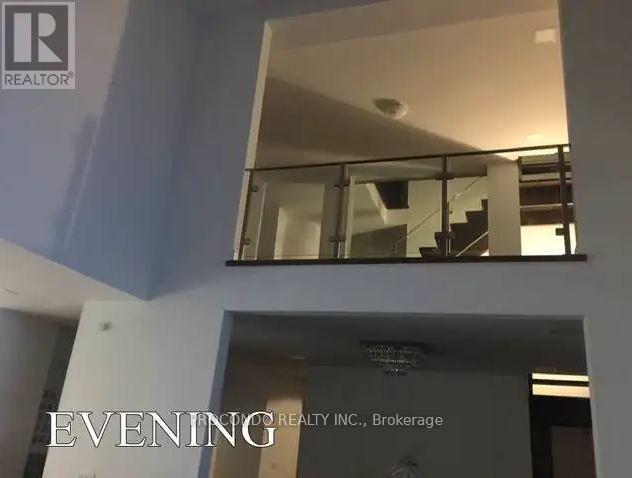 Penthouse Room - 528 Jones Road, Hamilton, Ontario  L8E 5C1 - Photo 11 - X12289804