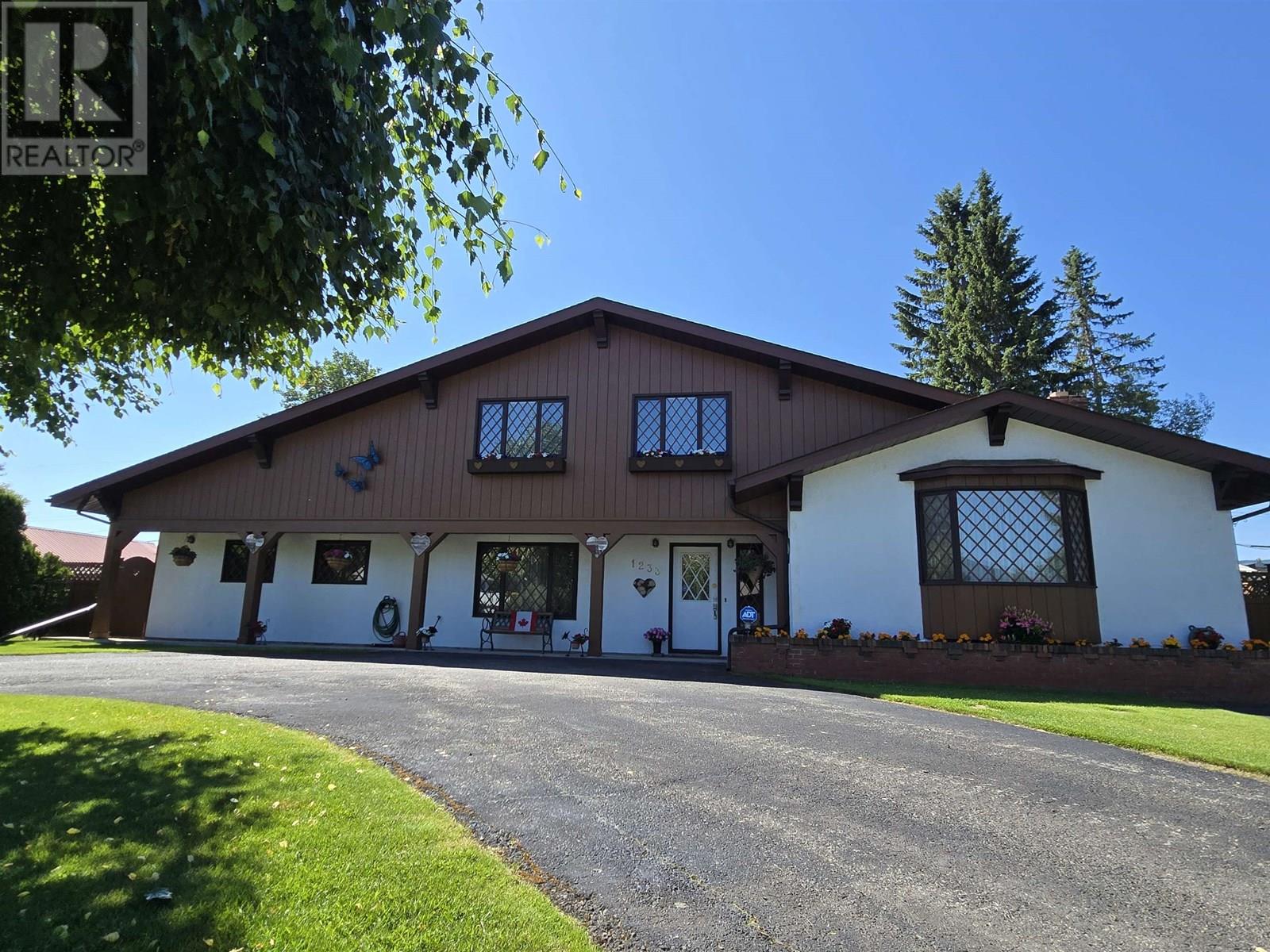 1233 4TH AVENUE, Valemount, British Columbia