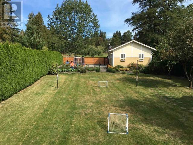 5565 Gilpin Street, Burnaby, British Columbia  V5G 2H8 - Photo 3 - R3027652
