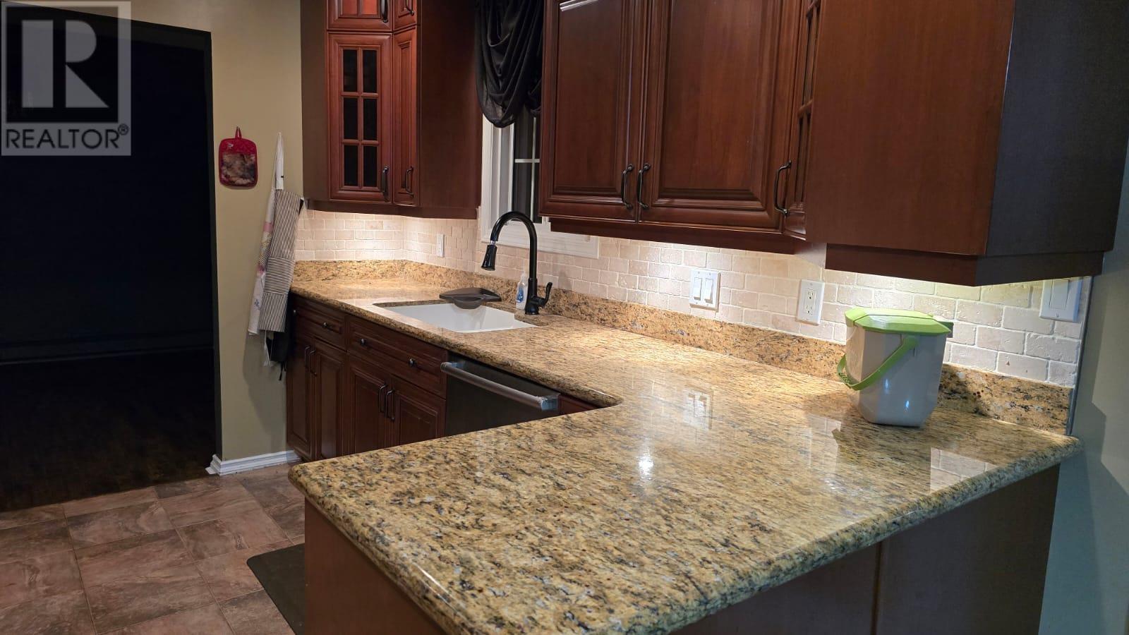 107 Braun Street, Kitimat, British Columbia  V8C 2J1 - Photo 9 - R3000731