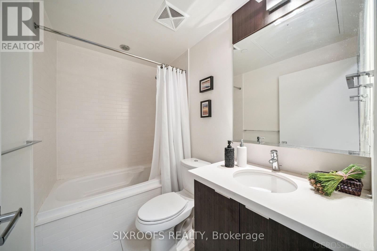 3903 - 21 Widmer Street, Toronto, Ontario  M5V 2E8 - Photo 4 - C12289840