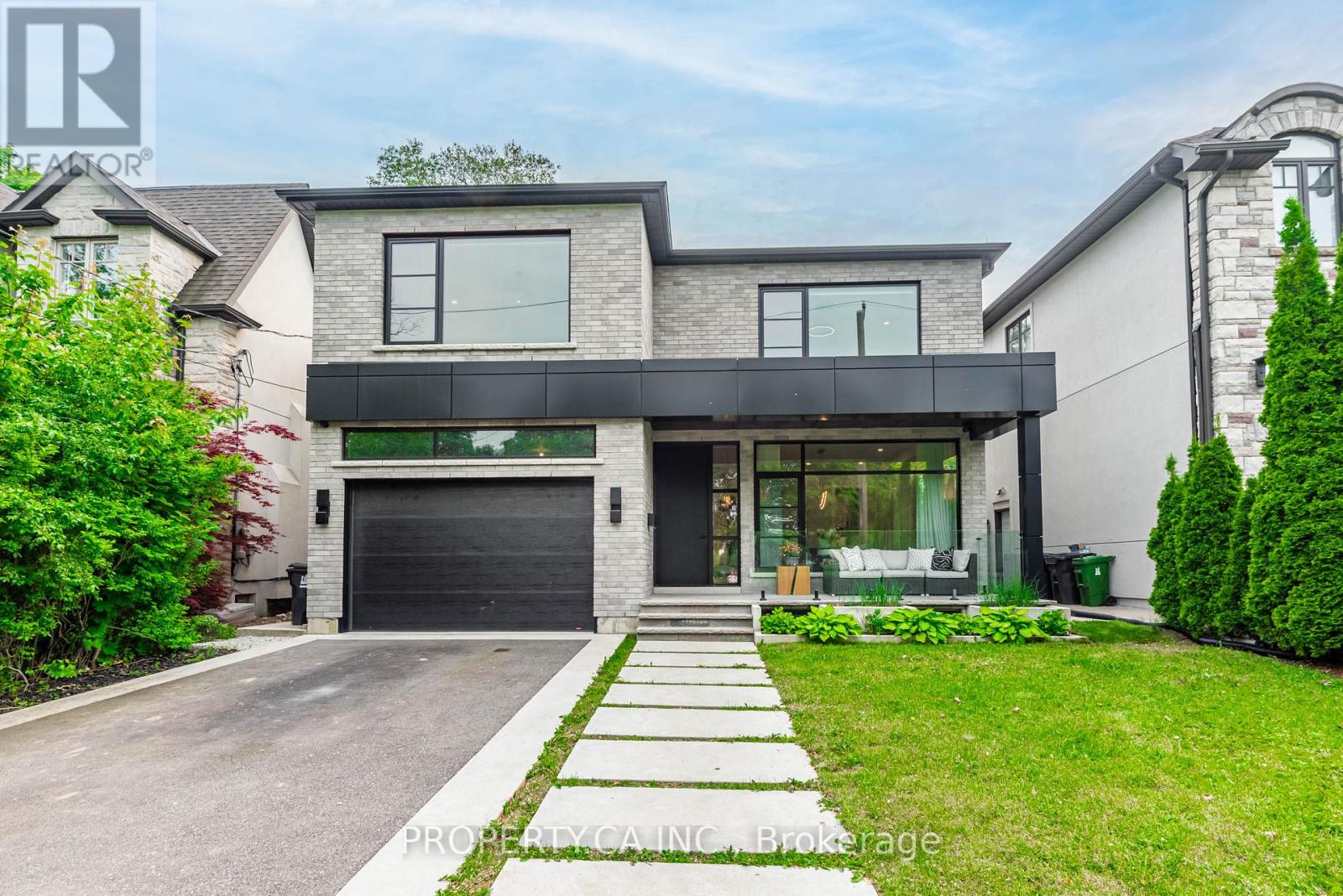 Property at 8 MANOR HAVEN ROAD image 1
