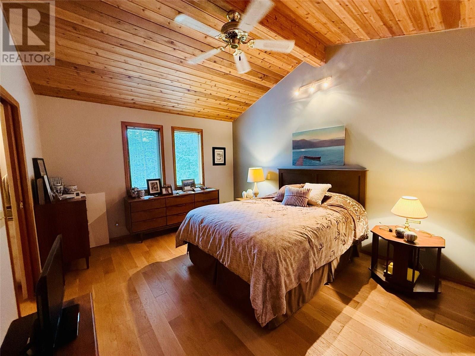 5221 Columbia River Road, Fairmont Hot Springs, British Columbia  V0B 1L1 - Photo 23 - 10356169