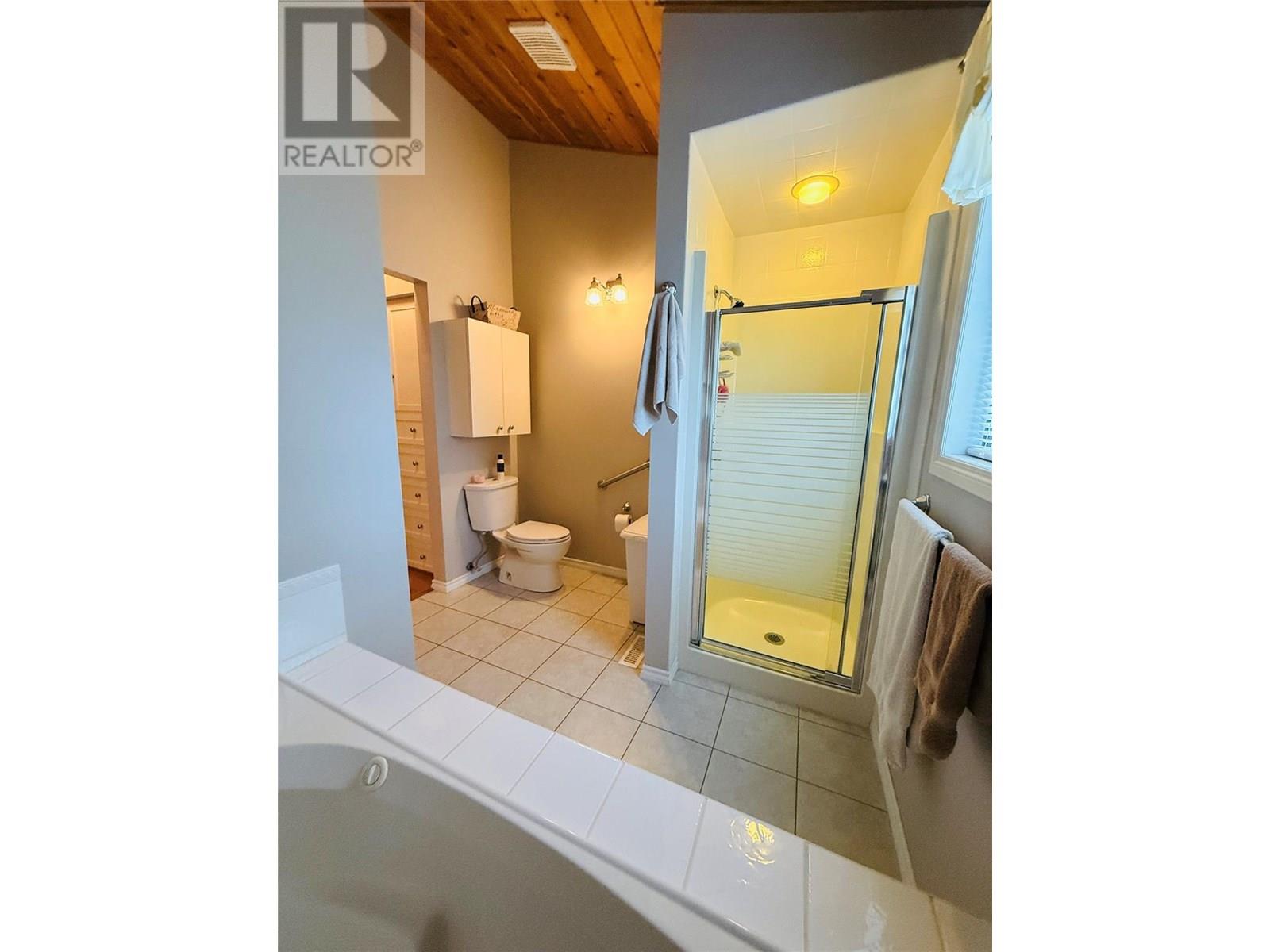 5221 Columbia River Road, Fairmont Hot Springs, British Columbia  V0B 1L1 - Photo 29 - 10356169