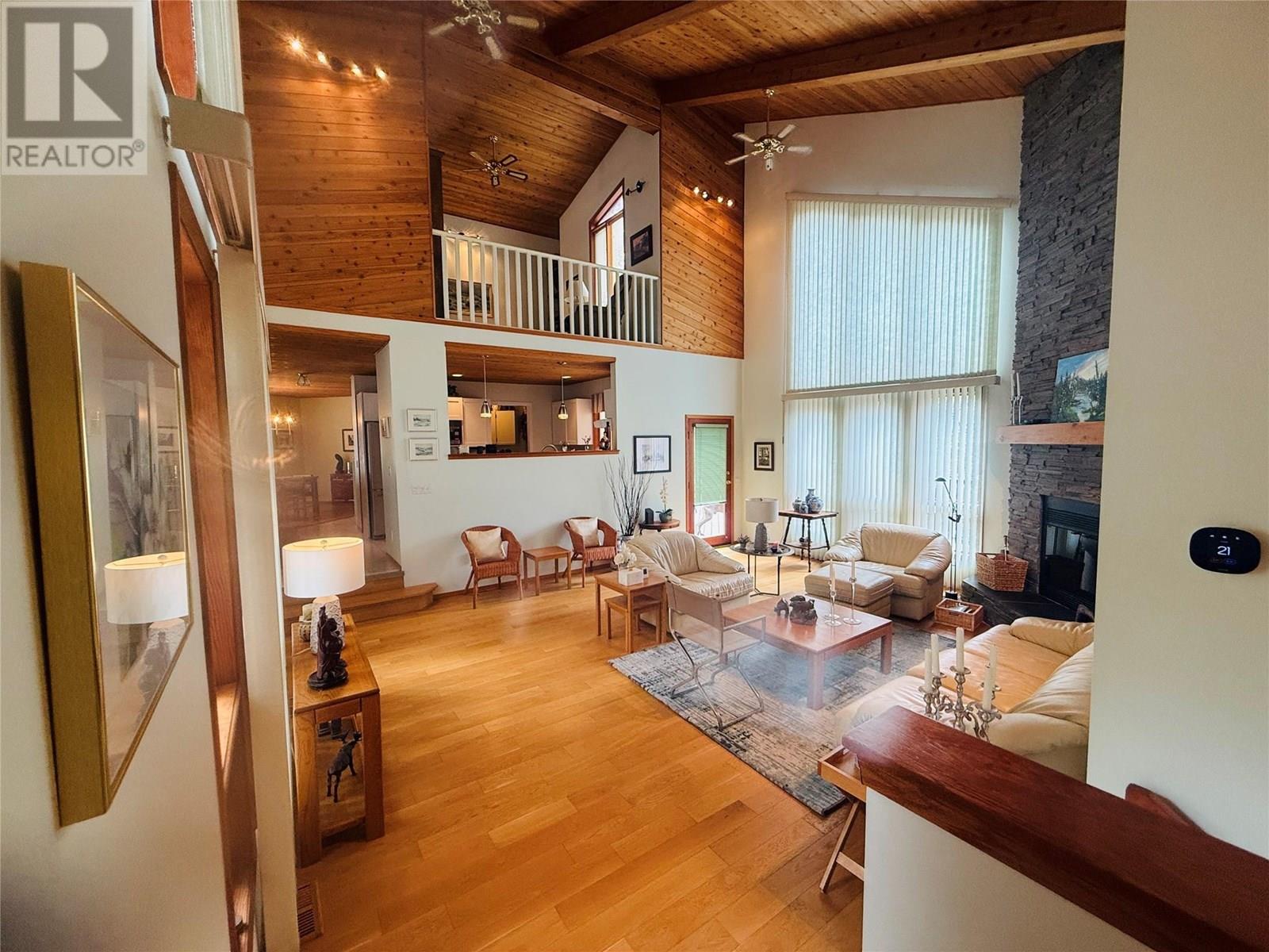 5221 Columbia River Road, Fairmont Hot Springs, British Columbia  V0B 1L1 - Photo 4 - 10356169