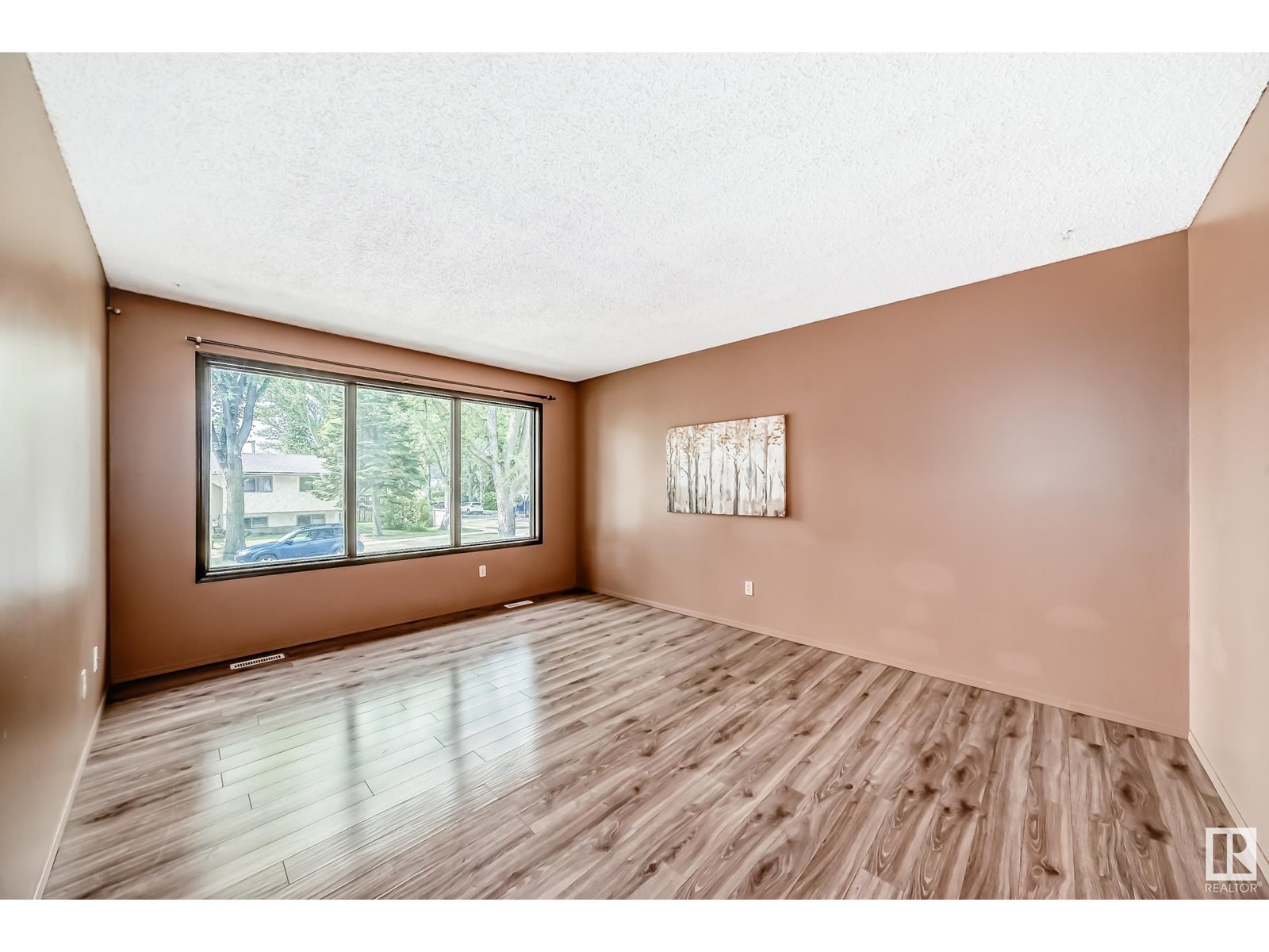 Property at 12014 128 AV NW image 5