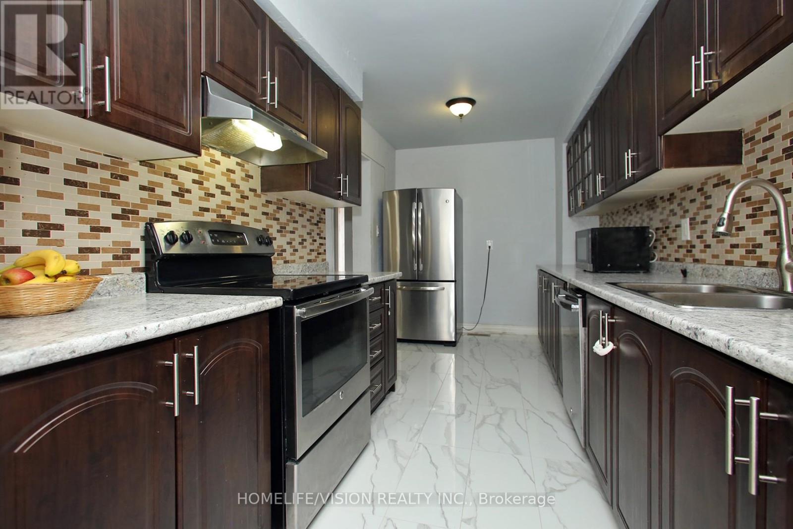 15 - 3430 Brandon Gate Drive, Mississauga (Malton), Ontario  L4T 3T4 - Photo 14 - W12289264