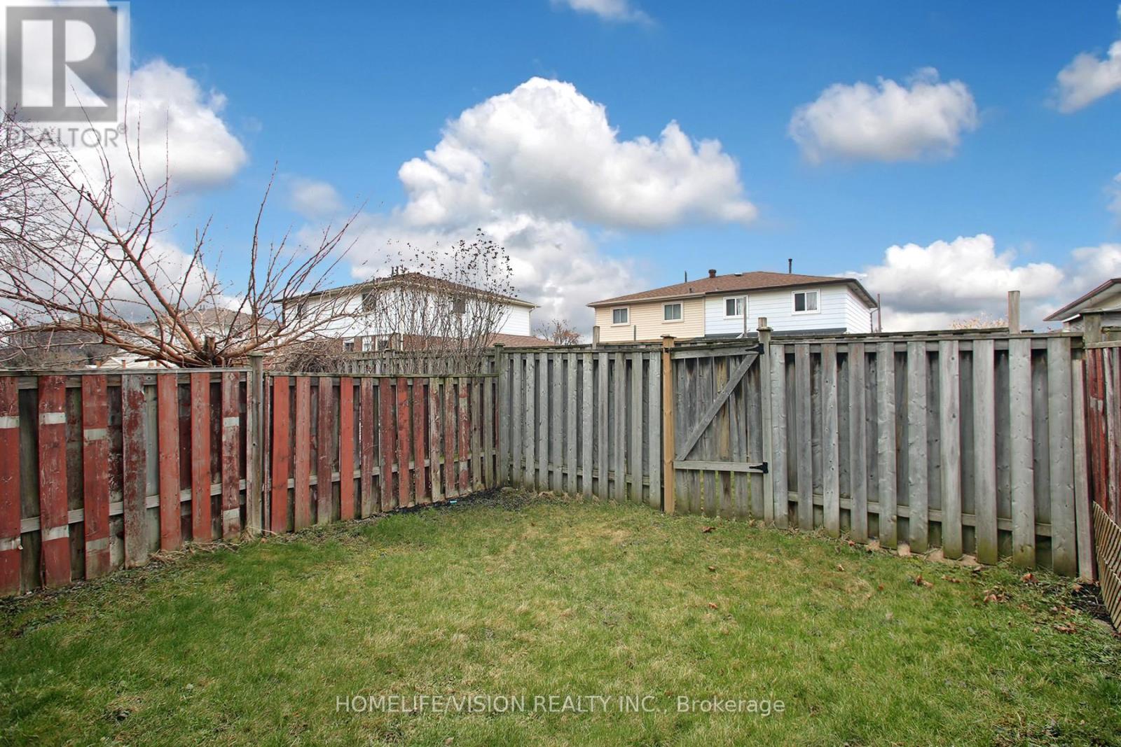 15 - 3430 Brandon Gate Drive, Mississauga (Malton), Ontario  L4T 3T4 - Photo 29 - W12289264