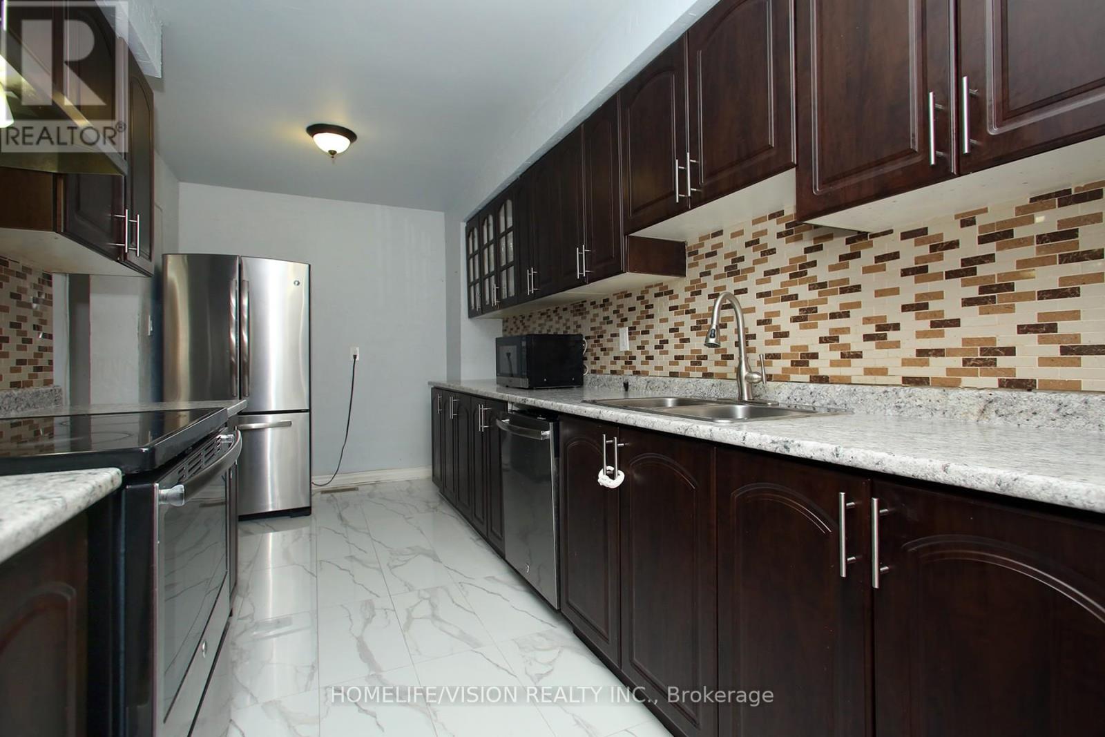 15 - 3430 Brandon Gate Drive, Mississauga (Malton), Ontario  L4T 3T4 - Photo 15 - W12289264