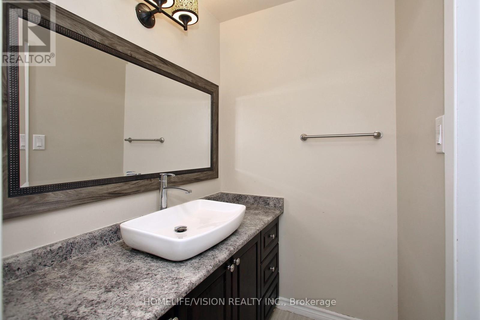 15 - 3430 Brandon Gate Drive, Mississauga (Malton), Ontario  L4T 3T4 - Photo 22 - W12289264