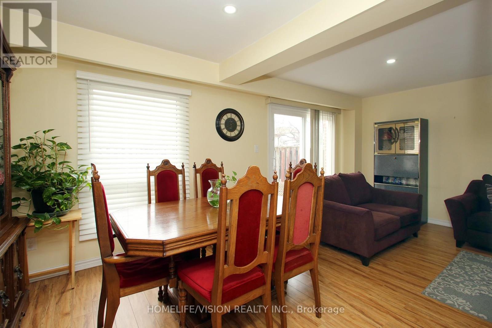15 - 3430 Brandon Gate Drive, Mississauga (Malton), Ontario  L4T 3T4 - Photo 7 - W12289264