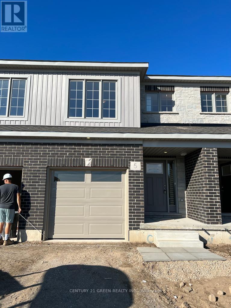 5 WEST MILL STREET, North Dumfries, Ontario