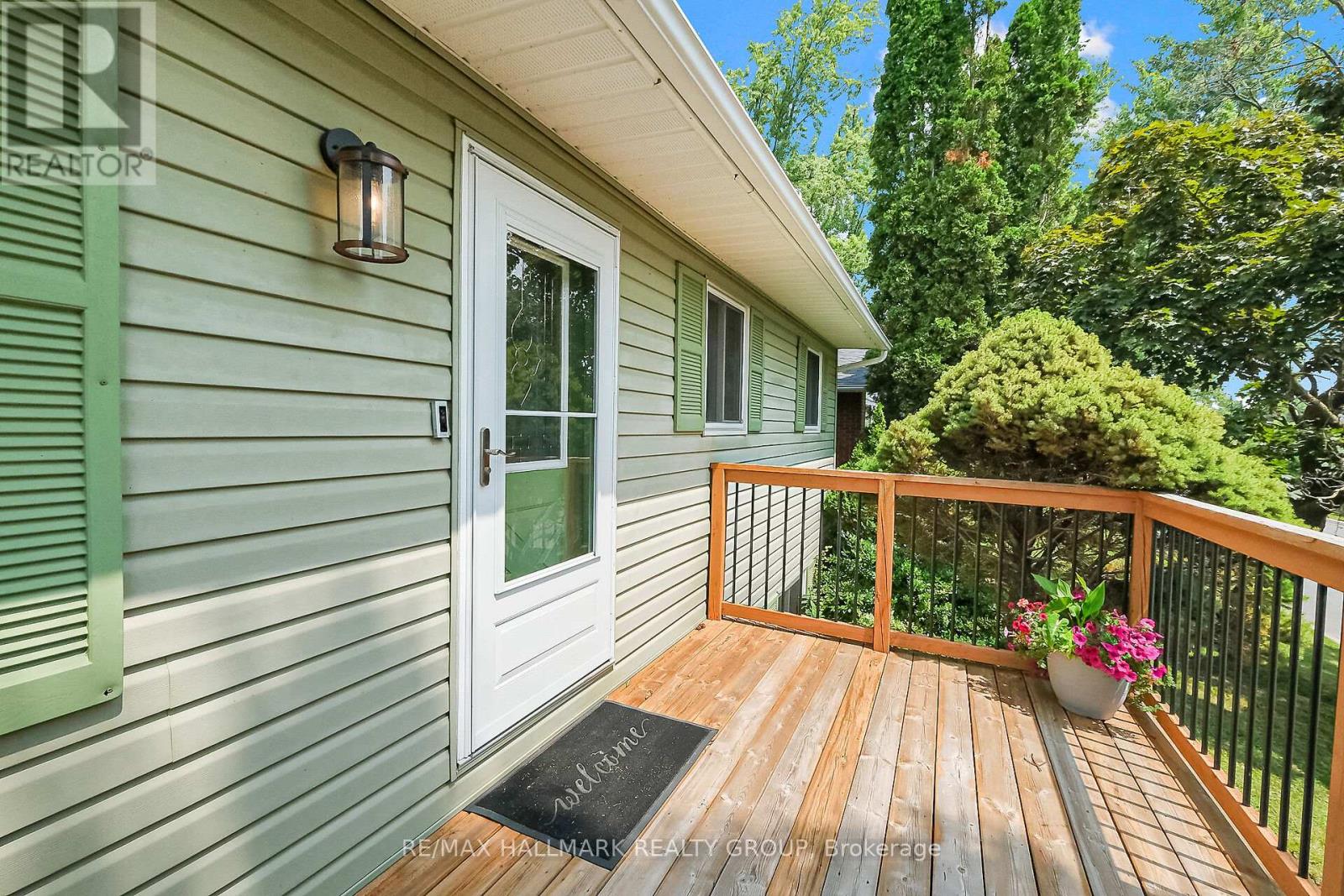 Property at 175 KING STREET image 2