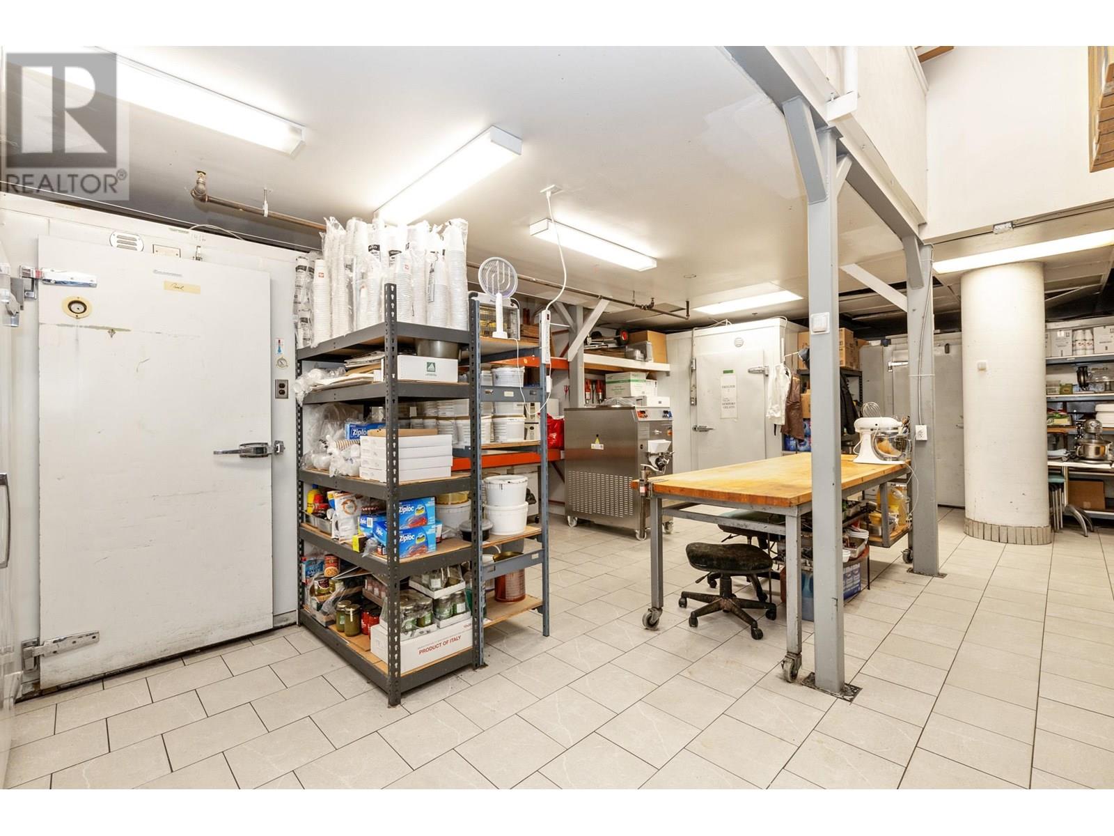 252 Newport Drive, Port Moody, British Columbia  V3H 5B9 - Photo 7 - C8070799