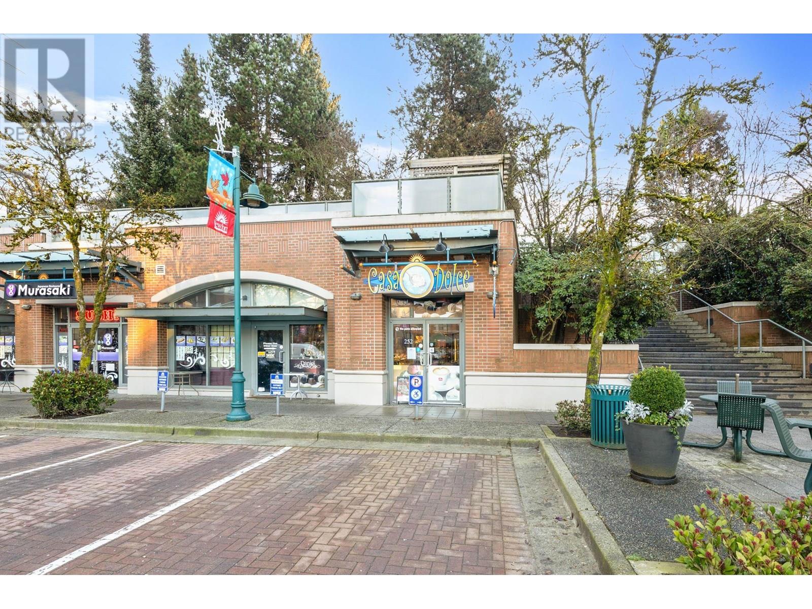 252 NEWPORT DRIVE, Port Moody, British Columbia