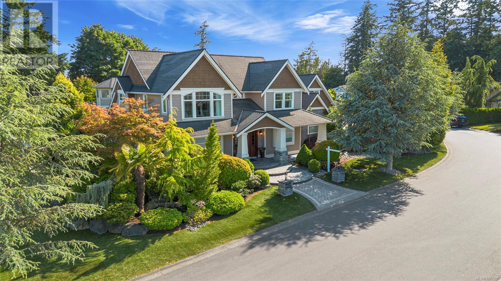 4973 La Quinta Pl, Saanich, British Columbia  V8Y 3G9 - Photo 3 - 1007295